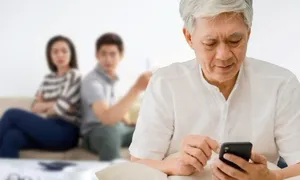 Cha mẹ 70 tuổi vẫn chưa giao tài sản thừa kế cho con Cha mẹ 70 tuổi vẫn chưa giao tài sản thừa kế cho con