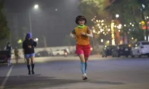 Hai runner Việt chạy gần 240 km trong 24h Hai runner Việt chạy gần 240 km trong 24h