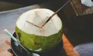 5 lý do nên uống nước dừa trước khi tập luyện 5 lý do nên uống nước dừa trước khi tập luyện