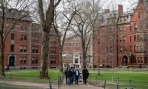 Trung Quốc chỉ trích Mỹ vì cấm Harvard tuyển sinh viên quốc tế Trung Quốc chỉ trích Mỹ vì cấm Harvard tuyển sinh viên quốc tế