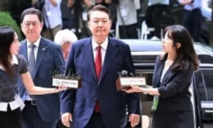 Tòa Hàn Quốc phát lệnh bắt cựu tổng thống Yoon Suk-yeol